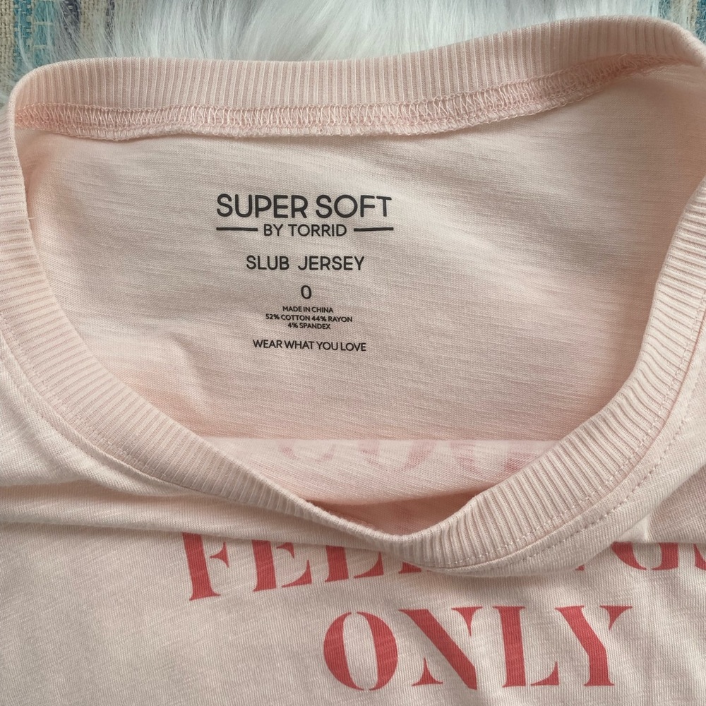 NWT Torrid Light Pink Graphic Tee - Picture 5 of 7